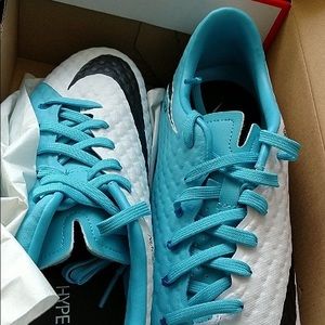 SUPER CHEAP NIKE HYPERVENOM CLEATS